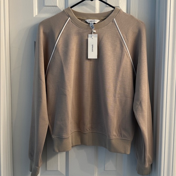 Spanx AirEssentials Pique long sleeve crew neck top - Picture 4 of 8